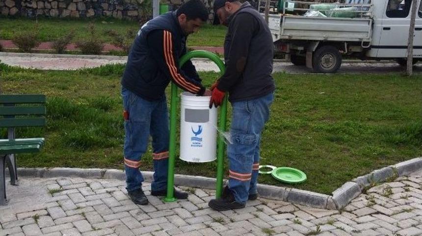 Aliağa&rsquo;da &Ccedil;&ouml;p Kutuları Yenilendi