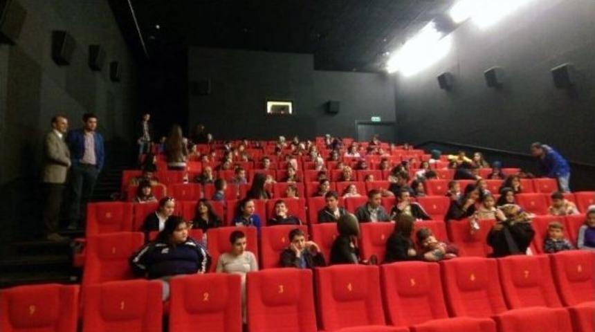 Film İzlemeye Engel Yok