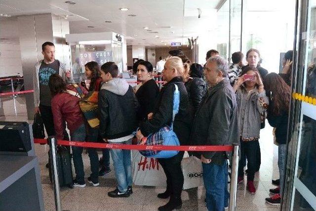 Thy U&ccedil;ağına Bomba İhbarı Asılsız &Ccedil;ıktı 2