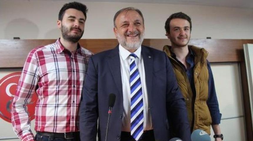 Mhp'li Vural'ın Basın Toplantısını Oğlu 'periscope'tan Canlı Verdi