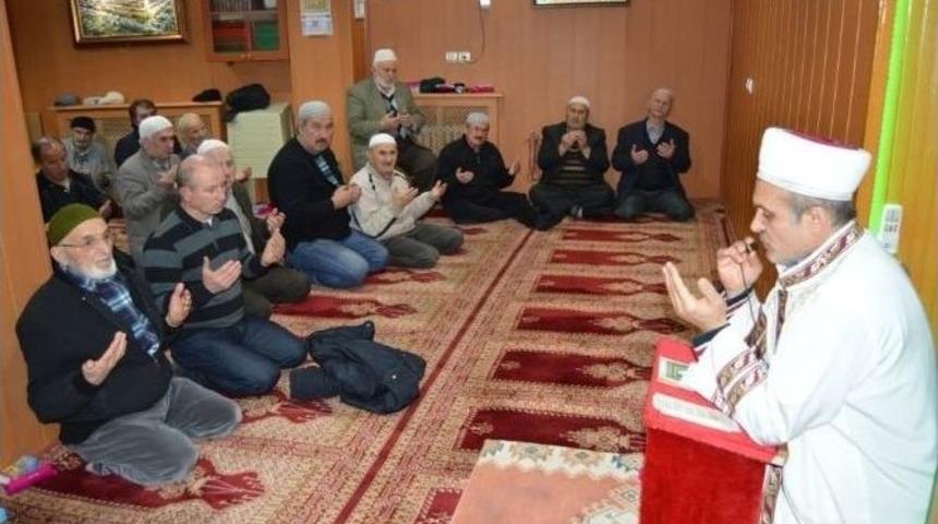 Pamuk Ge&ccedil;idi Şehitleri İ&ccedil;in Mevlit