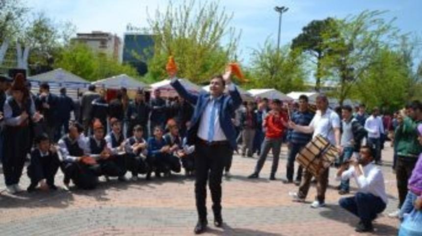 Parklarda Konserler D&uuml;zenlendi