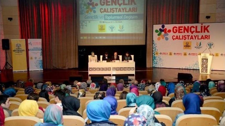 Gen&ccedil;lik &Ccedil;alıştayında &ldquo;gen&ccedil;lik Ve Toplumsal Değişim&rdquo; Konuşuluyor