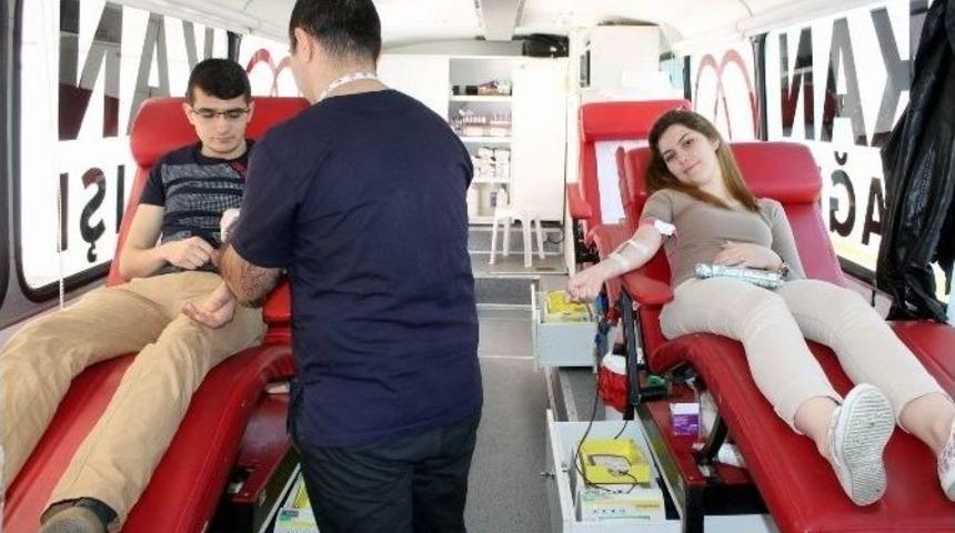 Manyas&rsquo;ta Myo &Ouml;ğrencileri K&ouml;k H&uuml;cre &Ouml;rneği Verdi