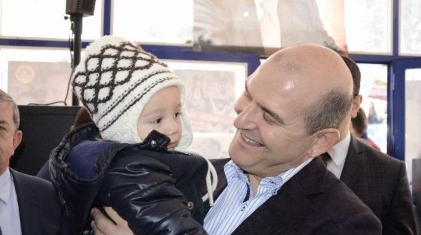 Ak Parti Milletvekili Adayları İl&ccedil;e Ziyaretlerini S&uuml;rd&uuml;r&uuml;yor