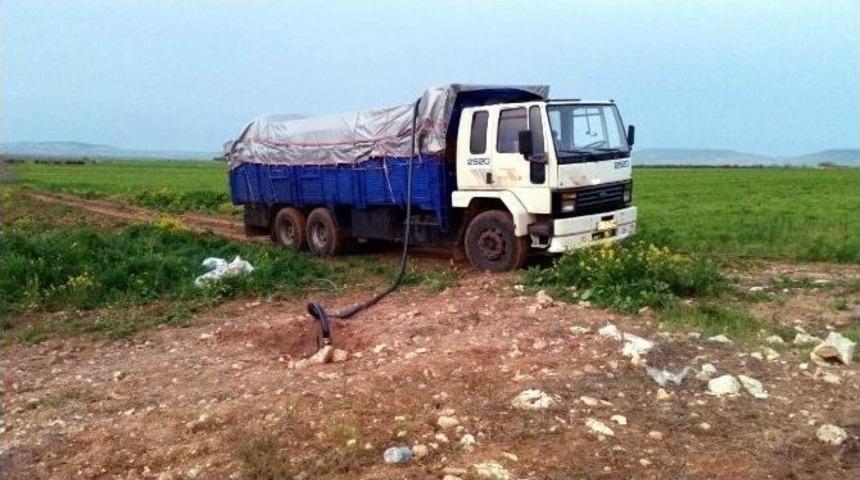 Şanlıurfa&rsquo;da &Ccedil;alıntı Kamyon Ve &Ouml;zel D&uuml;zenekle Petrol Hırsızlığı