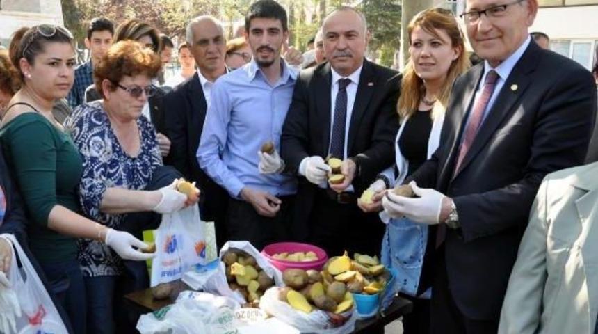 Chp'lilerden Haşlanmış Patatesli Eylem