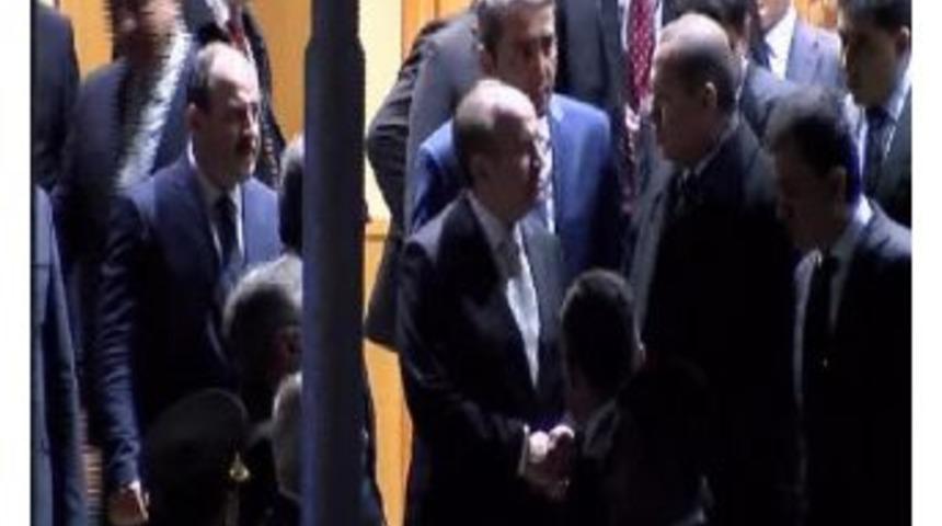 Cumhurbaşkanı Erdoğan T&uuml;rkiye'ye D&ouml;nd&uuml;