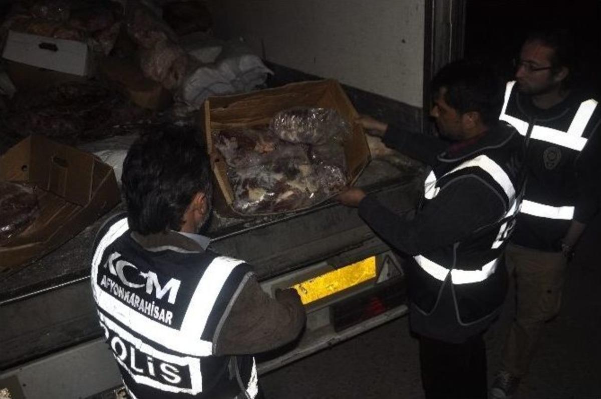 Afyonkarahisar&rsquo;da Bir Tır Dolusu Ka&ccedil;ak Et Ele Ge&ccedil;irildi