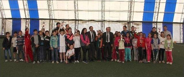 Okullar Arası Badminton İl Birinciliği Yarışması Düzenlendi