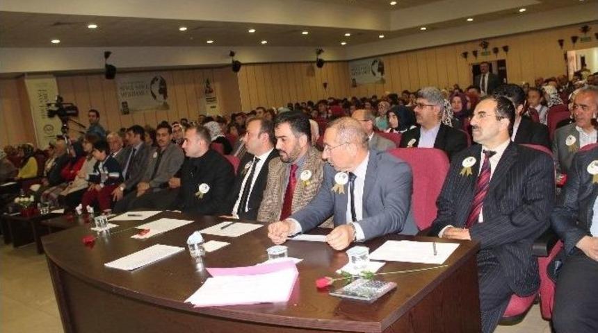 Tosya&rsquo;da Şiir Okuma Yarışması Yapıldı