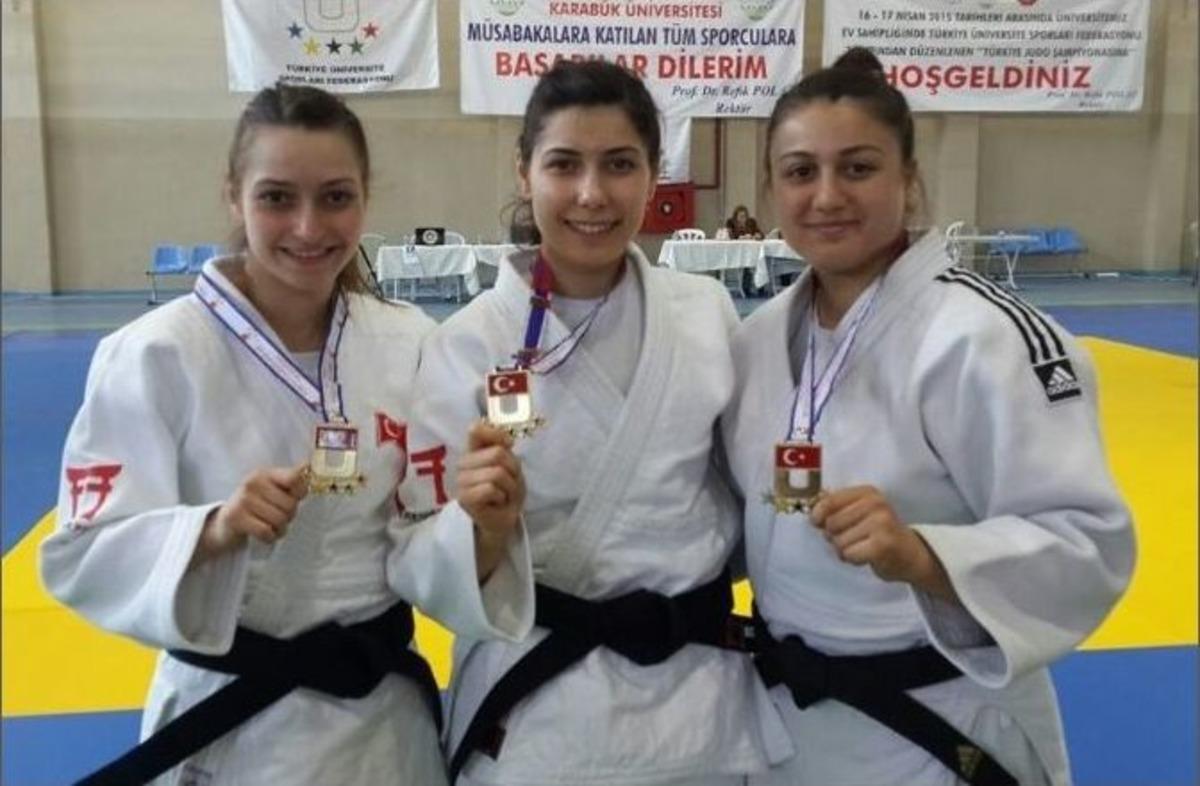 B&uuml;lent Ecevit &Uuml;niversitesi Judo Takımının B&uuml;y&uuml;k Başarısı