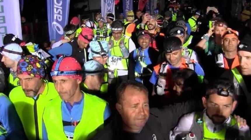 İznik Ultra Maratonu&rsquo;Nun Startı Gece Verildi