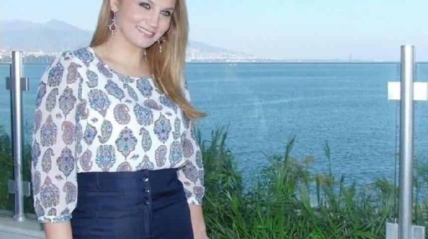 Hdp'nin T&uuml;rk&uuml;c&uuml; Adayı Aydınlar 'kadın Devrimi'ni Anlattı