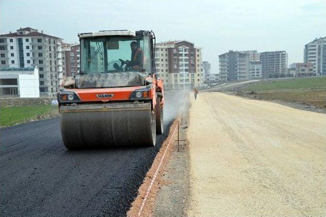 Büyükşehir Asfaltta Dur Durak Bilmiyor