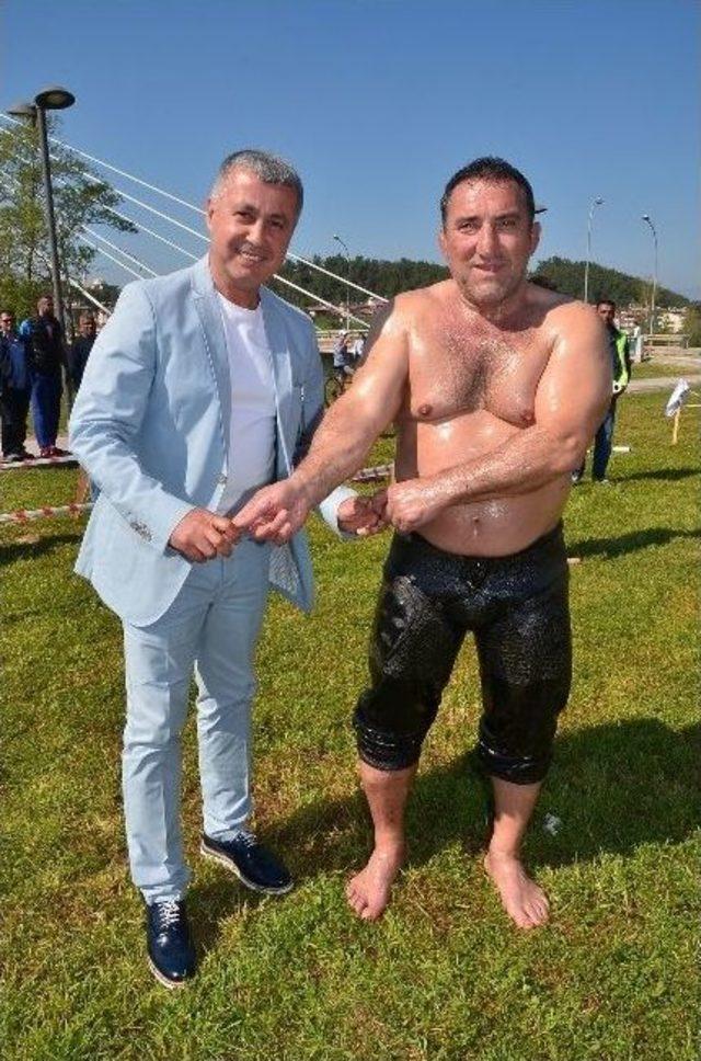 Başpehlivan Taş&ccedil;ı&rsquo;dan G&uuml;reş Dersi 2