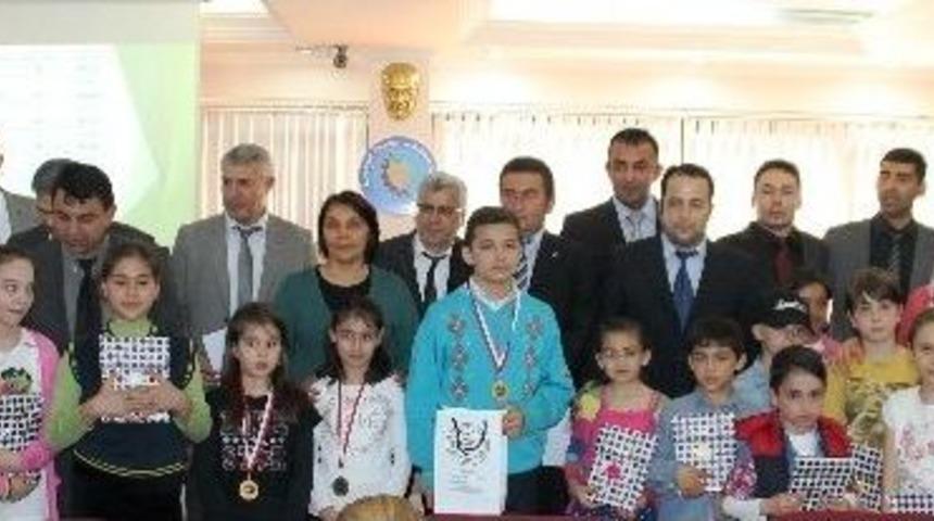 Zeka Ve Dikkat &Ouml;d&uuml;lleri Verildi