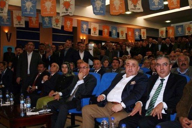 Ak Parti Kars Milletvekillerini Tanıttı