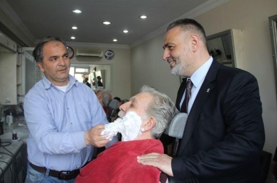 Hacıey&uuml;poğlu&rsquo;na Akyazı&rsquo;da Yoğun İlgi