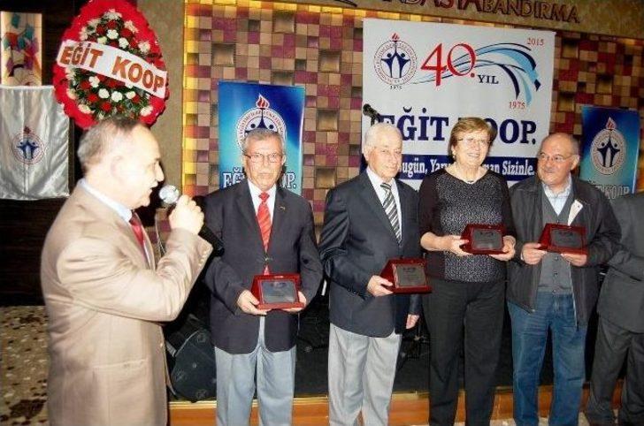 40 Yılını Dolduran Kooperatif, 40 Üyesine Plaket Verdi G1