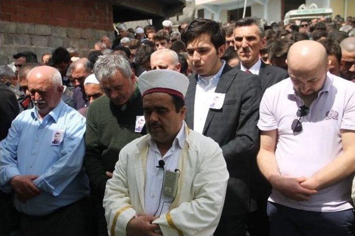 Samsun’daki Kazada Ölen Üniversiteli Memleketinde Son Yolculuğuna Uğurlandı G1