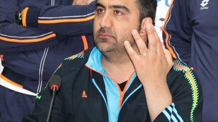 Elazığspor&rsquo;da &Uuml;mit &Ouml;zat İstifa Etti