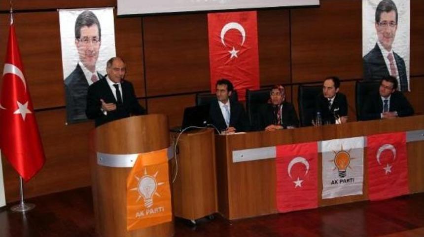 Efkan Ala: "s&ouml;ylediği Her Şeyi Papa'ya Taahh&uuml;tl&uuml; Iade Ediyorum