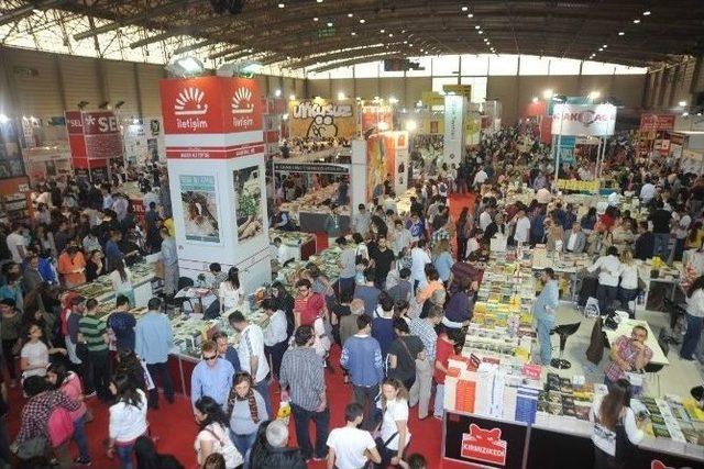 İzmir Kitap Fuarı 20. Kez Kapılarını A&ccedil;tı 3