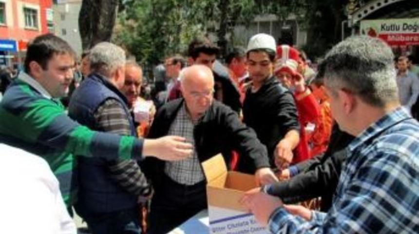 Isparta Belediyesi Kandil Simidi Dağıttı