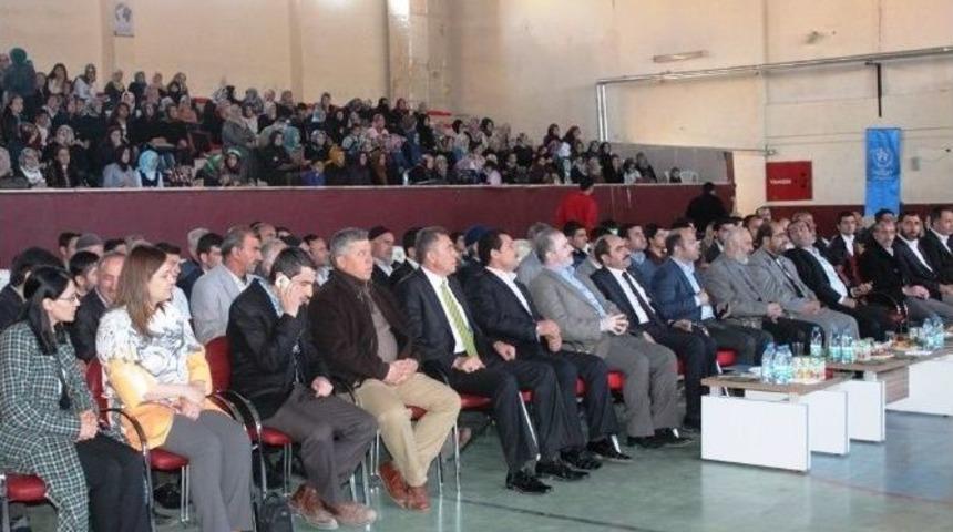 Ak Parti Heyeti Fuarı Gezdi