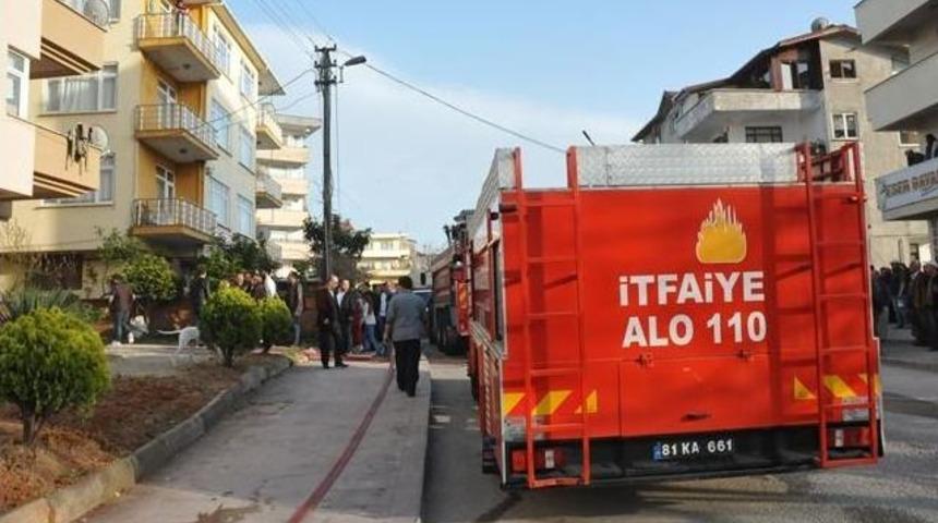 Ak&ccedil;akoca&rsquo;da Ev Yangını