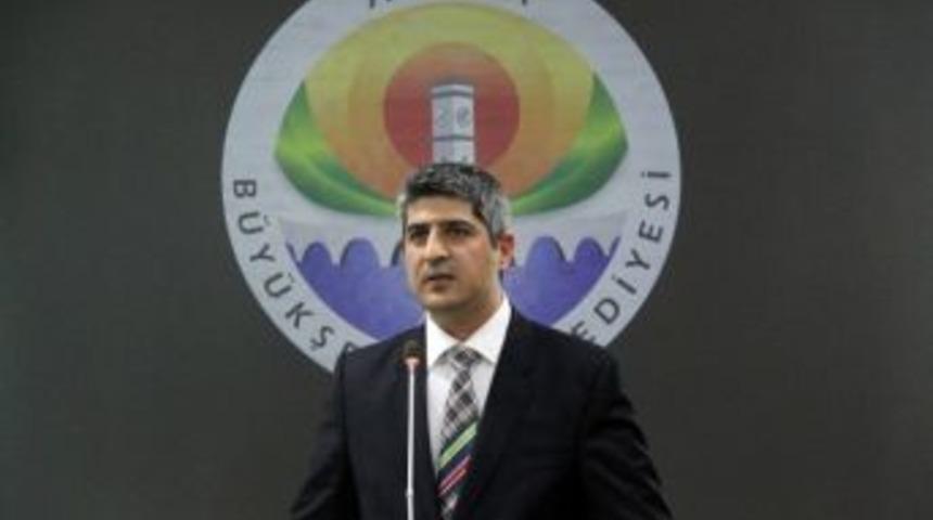 &Ccedil;etinkaya&rsquo;dan &ldquo;bu Kadar Doğrudan Temin Neyin Nesi&rdquo; &Ccedil;ıkışı