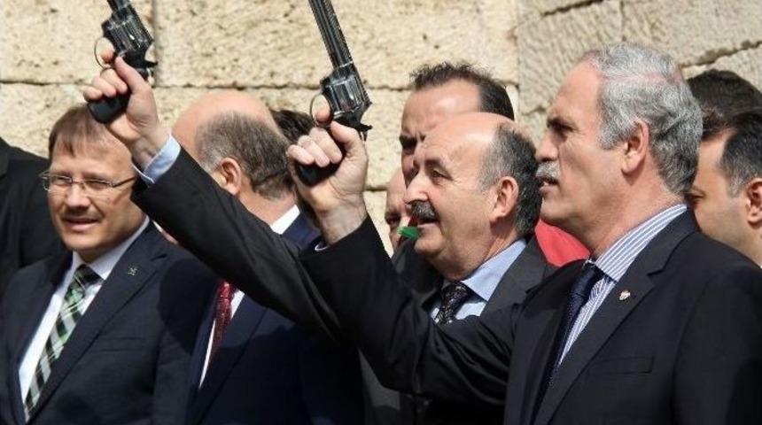 Sağlık Bakanı Mehmet M&uuml;ezzinoğlu İlk Se&ccedil;im Ziyaretini Dağder&rsquo;e Yaptı