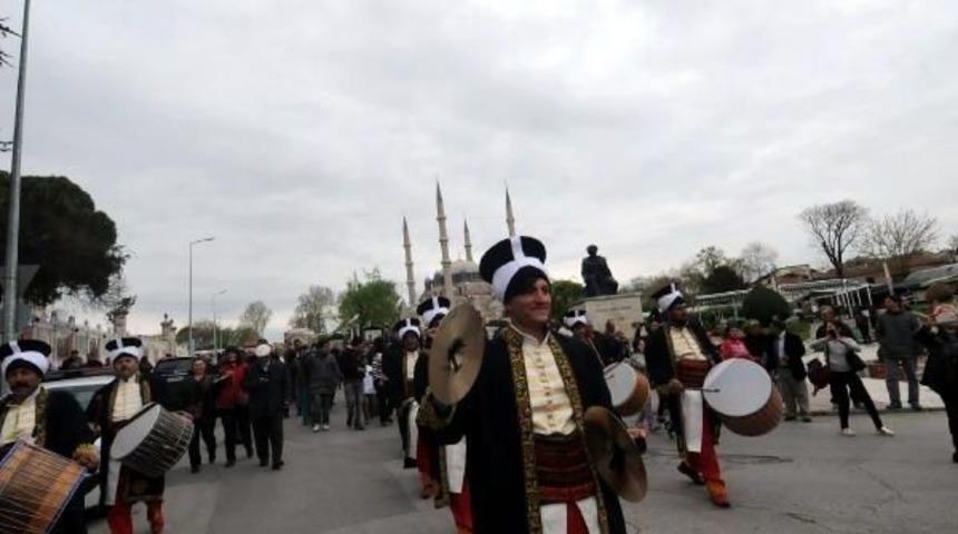 Roman Mehteri Ilk Konserini Verdi