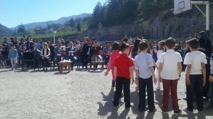 Şehit Madenciler Ortaokulunda Kutlu Doğum Haftası Programı