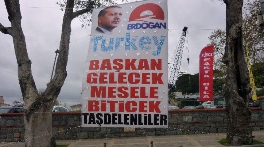 Cumhurbaşkanı Erdoğan&rsquo;a Gen&ccedil;lerden Pankartlı Destek