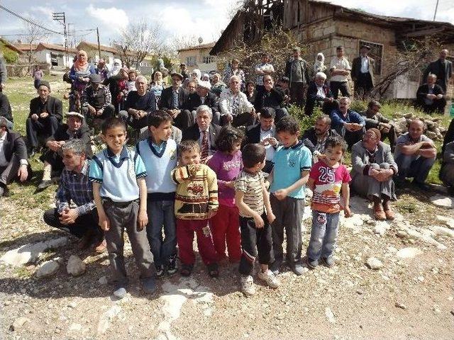 Yama&ccedil; Mahallesi&rsquo;nde &rsquo;kentsel D&ouml;n&uuml;ş&uuml;m&rsquo; Toplantısı 1