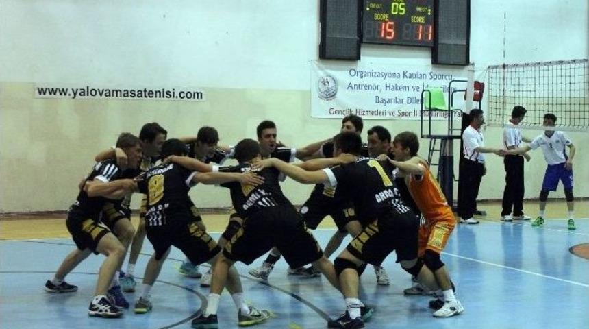 Yalova&rsquo;dan Tekirdağ Armaspor Ve Kocaeli Yahya Kaptanspor Bir &Uuml;st Tura Y&uuml;kseldi