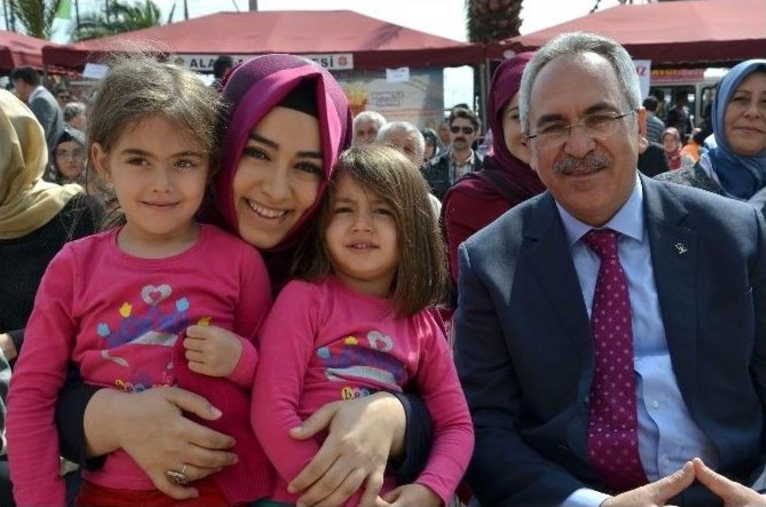 Demirtaşlılar, Adaylarıyla Kucaklaştı