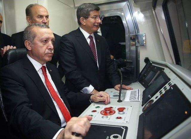 Erdoğan Vatman Koltuğuna Geçerek İlk Sürüşü Başlattı