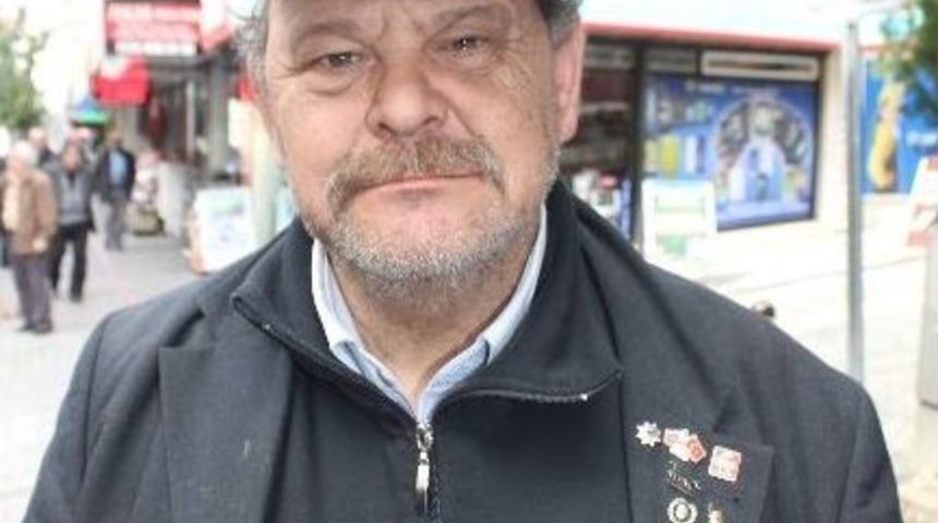 Ayakkabıcı Yaşarın Demokrat Parti Sevdası