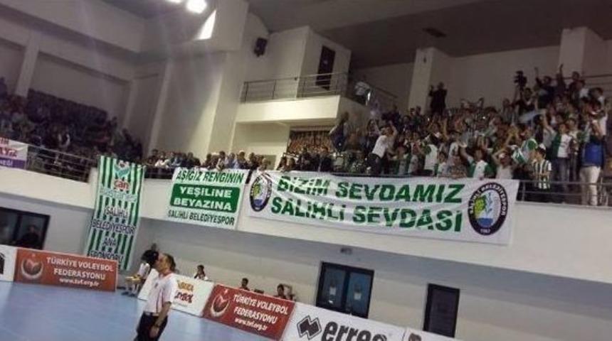Salihli Belediyespor&rsquo;dan B&uuml;y&uuml;k Başarı