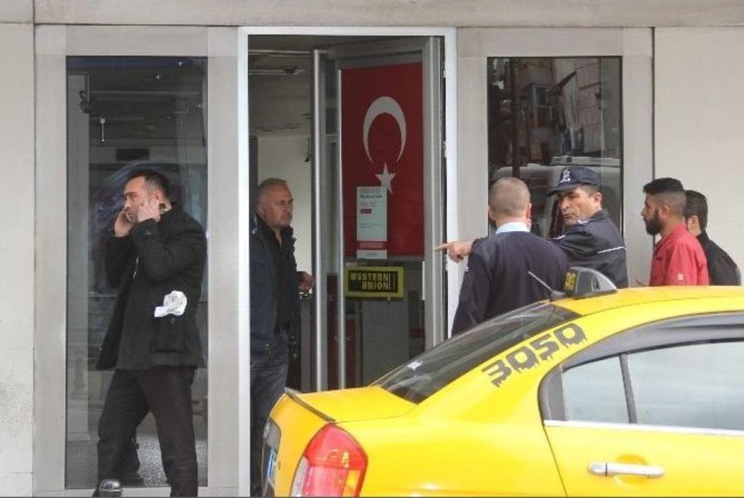 Bankanın Kapısı &Uuml;&ccedil; G&uuml;n A&ccedil;ık Unutuldu