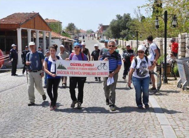 Didim'de 'kutsal Yol' Yürüyüşü