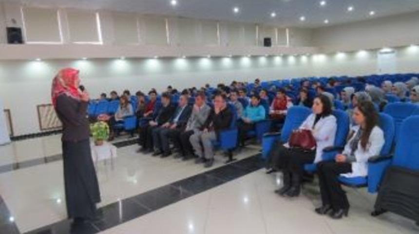 &Ouml;ğrencilere G&uuml;venli İnternet Kullanımı Ve Motivasyon Eğitimi