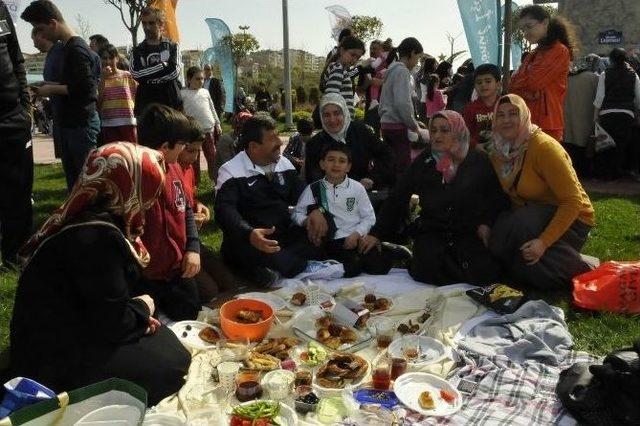 Darıca Da Kutlu Doğum Haftası Etkinlikleri Y&uuml;r&uuml;y&uuml;ş İle Sonlandı 3