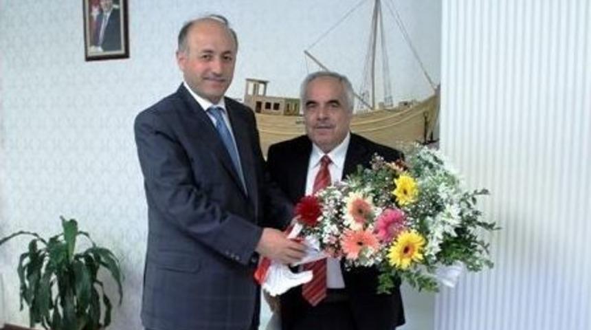 Bartın M&uuml;ft&uuml;s&uuml; G&uuml;nd&uuml;z&rsquo;den Vali Azizoğlu&rsquo;na Ziyaret