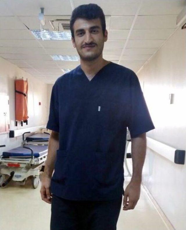 Kayıp Gencin Cesedi Denizde Bulundu 3