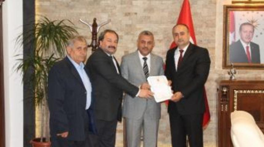 Reyhanlı K&uuml;&ccedil;&uuml;k Sanayi Sitesinin Tapu Devri Yapıldı