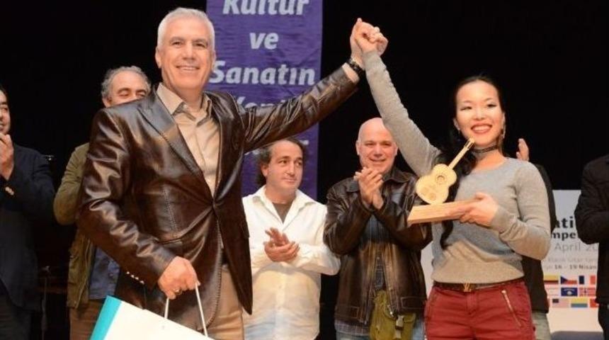 Nil&uuml;fer Uluslararası Klasik Gitar Yarışması&rsquo;na Muhteşem Final